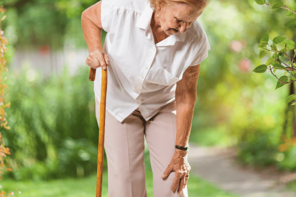 What Causes Leg Pain When Walking vs. At Rest?